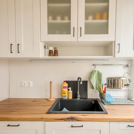 Appartamento A Luxurious 2 Bedroom In Center