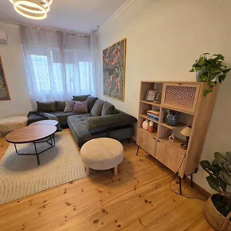 S írma - In The Heart Of Apartamento Sófia
