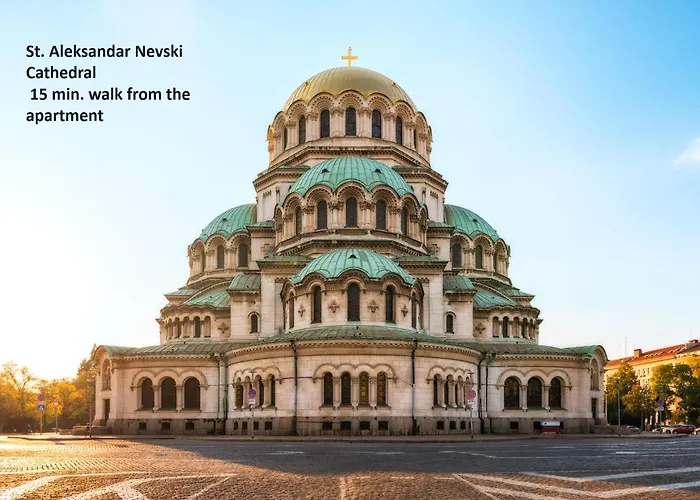 A Luxurious 2 Bedroom In Center