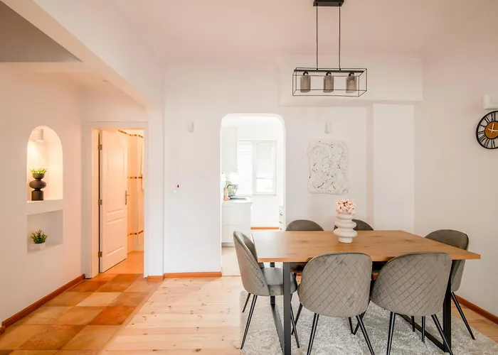 Appartement A Luxurious 2 Bedroom In Center