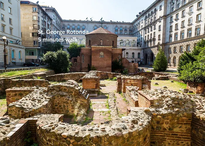 Lejlighed A Luxurious 2 Bedroom In Center *